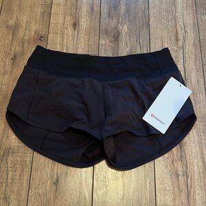 Lulu lemon shorts size 4 new